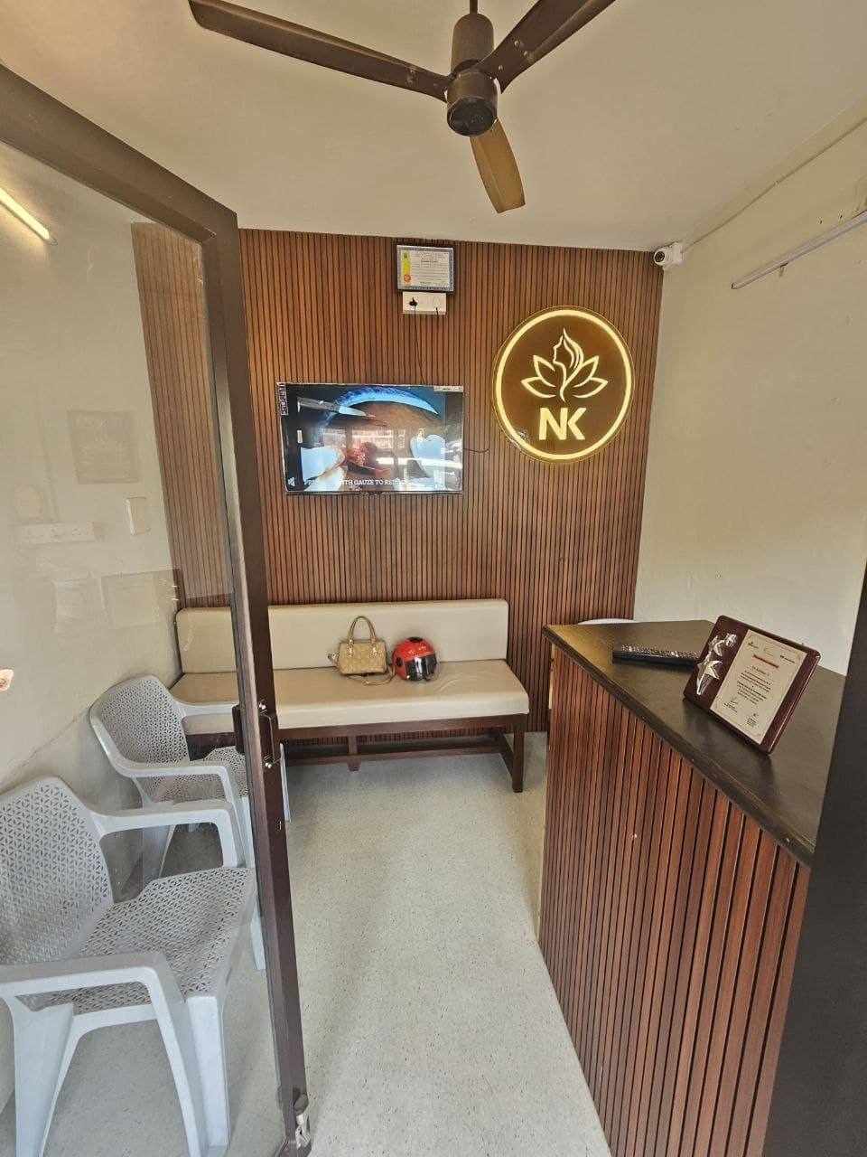 Kanaa's Derma Clinic interior view